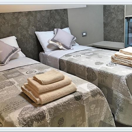 Lanterna Room&Breakfast Carpi Kültér fotó